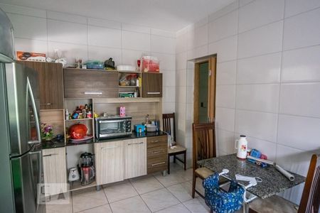 Casa à venda com 338m², 4 quartos e 8 vagasCozinha