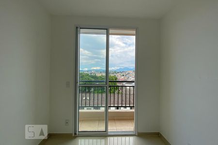 Sala de apartamento à venda com 2 quartos, 49m² em Irajá, Rio de Janeiro