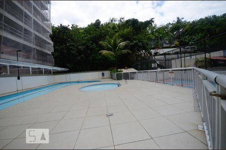 Apartamento à venda com 80m², 2 quartos e 1 vagaÁrea comum