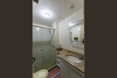 Apartamento à venda com 80m², 2 quartos e 1 vagaBanheiro Social