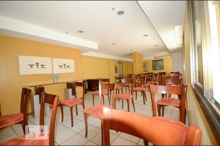 Apartamento à venda com 80m², 2 quartos e 1 vagaÁrea comum