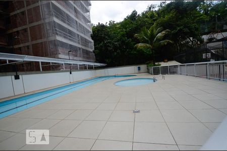 Apartamento à venda com 80m², 2 quartos e 1 vagaÁrea comum