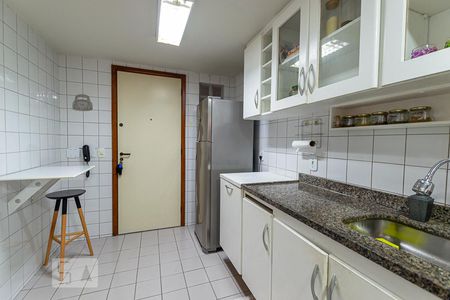 Apartamento à venda com 80m², 2 quartos e 1 vagaCozinha
