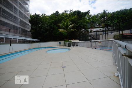 Apartamento à venda com 80m², 2 quartos e 1 vagaÁrea comum