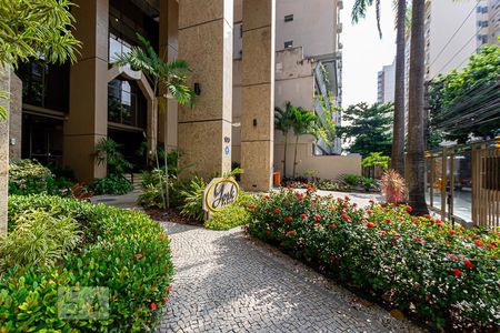 Apartamento à venda com 80m², 2 quartos e 1 vagaHall social