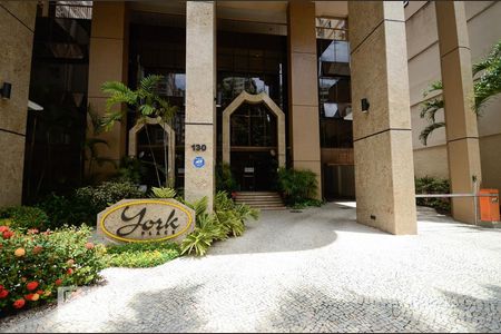 Apartamento à venda com 80m², 2 quartos e 1 vagaFachada