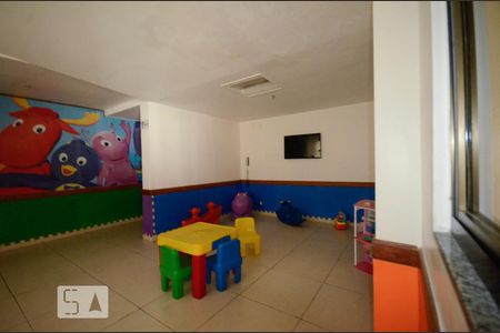 Apartamento à venda com 80m², 2 quartos e 1 vagaÁrea comum