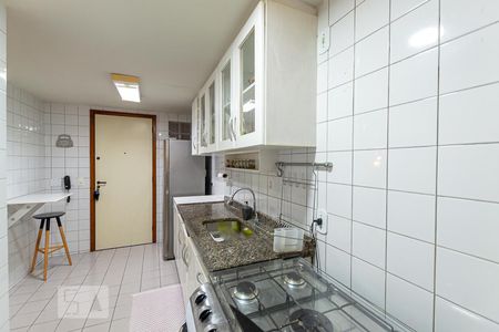 Apartamento à venda com 80m², 2 quartos e 1 vagaCozinha