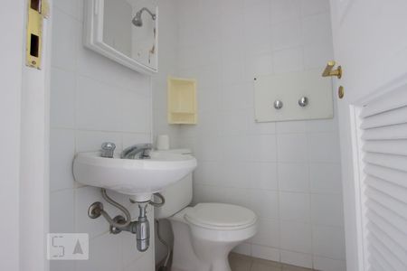 Apartamento à venda com 150m², 3 quartos e 2 vagasBanheiro de Serviço