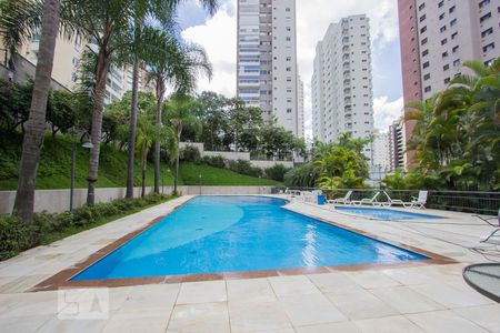 Apartamento à venda com 150m², 3 quartos e 2 vagasÁrea comum - Piscina