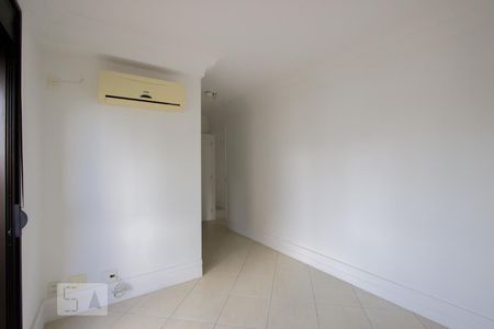 Apartamento à venda com 150m², 3 quartos e 2 vagasSuíte 3