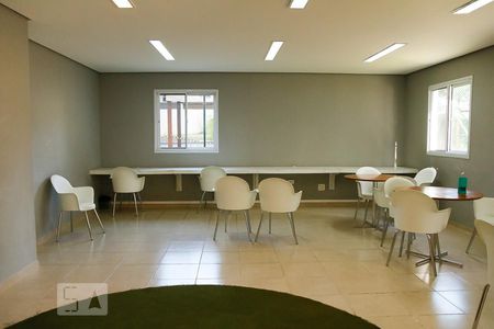 Apartamento para alugar com 55m², 2 quartos e 1 vagaÁrea Comum  - Salão de Festas