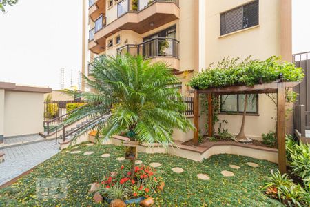 Apartamento à venda com 120m², 3 quartos e 2 vagas Apartamento à venda com 120m², 3 quartos e 2 vagasFachada