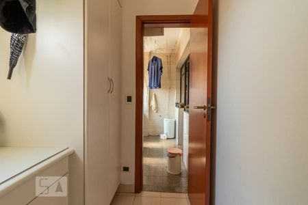 Apartamento à venda com 120m², 3 quartos e 2 vagas Apartamento à venda com 120m², 3 quartos e 2 vagasÁrea de Serviço