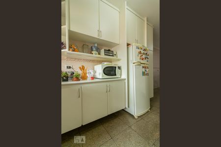 Apartamento à venda com 120m², 3 quartos e 2 vagas Apartamento à venda com 120m², 3 quartos e 2 vagasCozinha