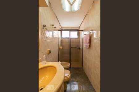 Apartamento à venda com 120m², 3 quartos e 2 vagas Apartamento à venda com 120m², 3 quartos e 2 vagasBanheiro