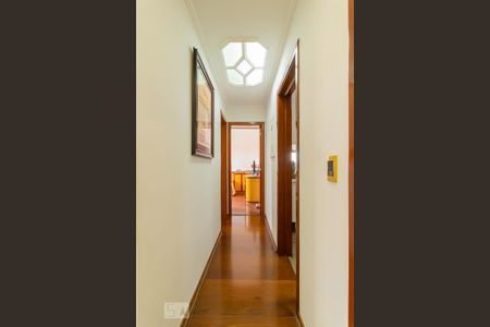 Apartamento à venda com 120m², 3 quartos e 2 vagas Apartamento à venda com 120m², 3 quartos e 2 vagasCorredor dos Quartos