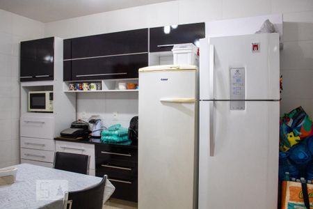 Apartamento à venda com 145m², 3 quartos e 2 vagas Apartamento à venda com 145m², 3 quartos e 2 vagasCozinha