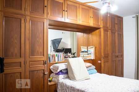 Apartamento à venda com 145m², 3 quartos e 2 vagas Apartamento à venda com 145m², 3 quartos e 2 vagasSuite 1