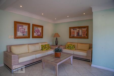 Apartamento à venda com 277m², 4 quartos e 2 vagas Apartamento à venda com 277m², 4 quartos e 2 vagasSala de Estar