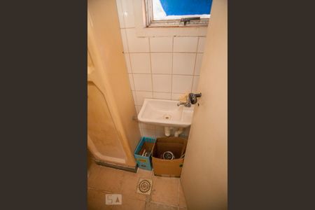 Apartamento à venda com 277m², 4 quartos e 2 vagas Apartamento à venda com 277m², 4 quartos e 2 vagasBanheiro de Serviço