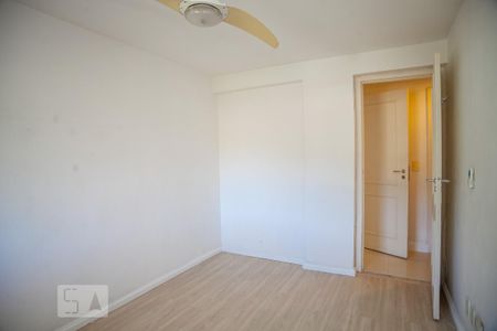 Apartamento à venda com 277m², 4 quartos e 2 vagas Apartamento à venda com 277m², 4 quartos e 2 vagasQuarto 2
