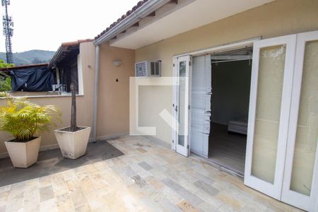 Apartamento à venda com 277m², 4 quartos e 2 vagas Apartamento à venda com 277m², 4 quartos e 2 vagasVaranda