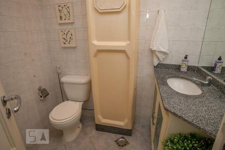 Apartamento à venda com 277m², 4 quartos e 2 vagas Apartamento à venda com 277m², 4 quartos e 2 vagasBanheiro dos Quartos