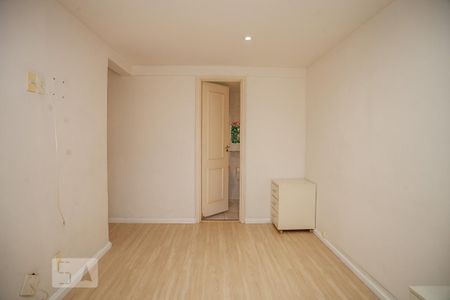 Apartamento à venda com 277m², 4 quartos e 2 vagas Apartamento à venda com 277m², 4 quartos e 2 vagasSuíte