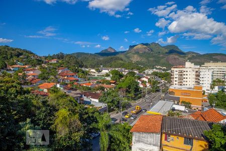 Apartamento à venda com 277m², 4 quartos e 2 vagas Apartamento à venda com 277m², 4 quartos e 2 vagasVista da Piscina