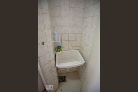 Apartamento à venda com 277m², 4 quartos e 2 vagas Apartamento à venda com 277m², 4 quartos e 2 vagasCozinha e Área de Serviço