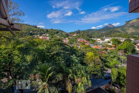 Apartamento à venda com 277m², 4 quartos e 2 vagas Apartamento à venda com 277m², 4 quartos e 2 vagasVista da Suíte