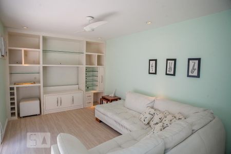 Apartamento à venda com 277m², 4 quartos e 2 vagas Apartamento à venda com 277m², 4 quartos e 2 vagasSuíte (Reversível)