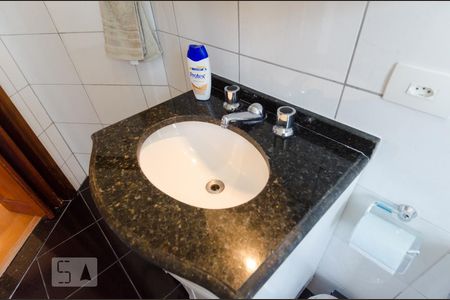 Apartamento para alugar com 62m², 2 quartos e 2 vagasBanheiro