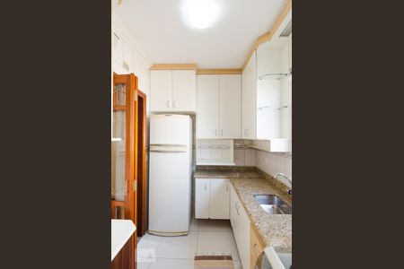 Apartamento para alugar com 62m², 2 quartos e 2 vagasCozinha