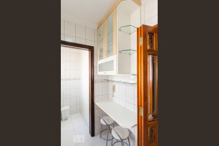 Apartamento para alugar com 62m², 2 quartos e 2 vagasCozinha