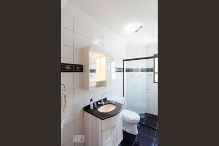 Apartamento para alugar com 62m², 2 quartos e 2 vagasBanheiro