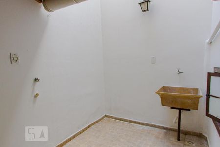 Casa de condomínio à venda com 60m², 2 quartos e sem vaga Casa de condomínio à venda com 60m², 2 quartos e sem vagaÁrea de Serviço