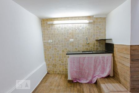 Casa de condomínio à venda com 60m², 2 quartos e sem vaga Casa de condomínio à venda com 60m², 2 quartos e sem vagaCozinha