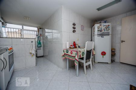Apartamento à venda com 95m², 2 quartos e 1 vaga Apartamento à venda com 95m², 2 quartos e 1 vagaCozinha