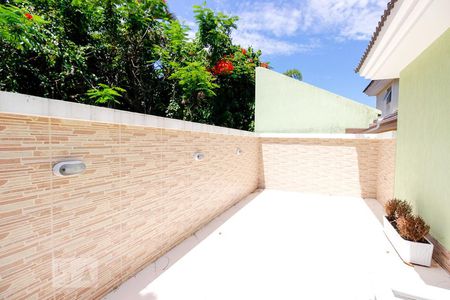 Casa de condomínio para alugar com 540m², 5 quartos e 5 vagasVaranda Quarto