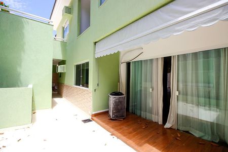 Casa de condomínio para alugar com 540m², 5 quartos e 5 vagasÁrea Externa