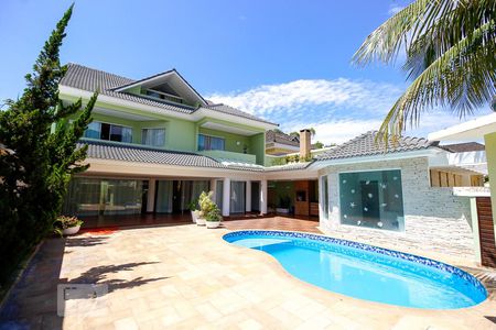 Casa de condomínio para alugar com 540m², 5 quartos e 5 vagasPiscina
