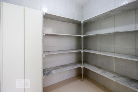 Casa de condomínio para alugar com 540m², 5 quartos e 5 vagasQuarto de Serviço