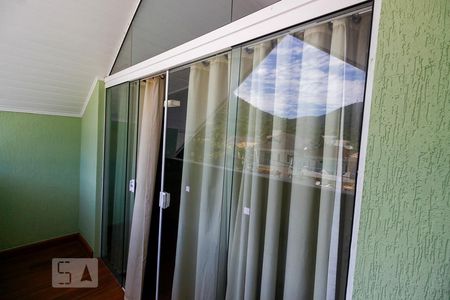 Casa de condomínio para alugar com 540m², 5 quartos e 5 vagasVaranda do Quarto