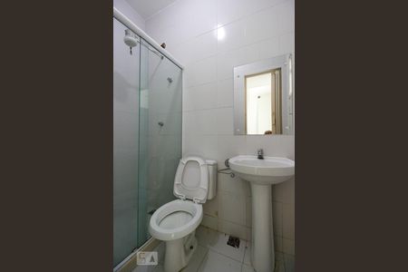 Casa de condomínio para alugar com 540m², 5 quartos e 5 vagasBanheiro