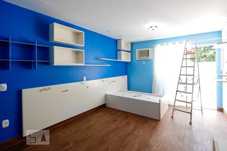 Casa de condomínio para alugar com 540m², 5 quartos e 5 vagasQuarto