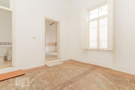 Casa à venda com 216m², 9 quartos e sem vaga Casa à venda com 216m², 9 quartos e sem vagaQuarto edícula