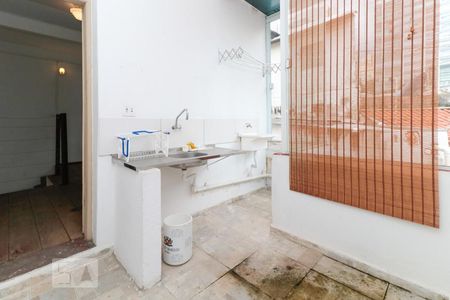 Casa à venda com 216m², 9 quartos e sem vaga Casa à venda com 216m², 9 quartos e sem vagaárea de serviço