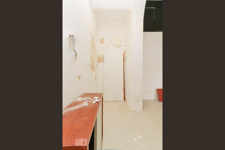 Casa à venda com 216m², 9 quartos e sem vaga Casa à venda com 216m², 9 quartos e sem vagaBanheiro edícula